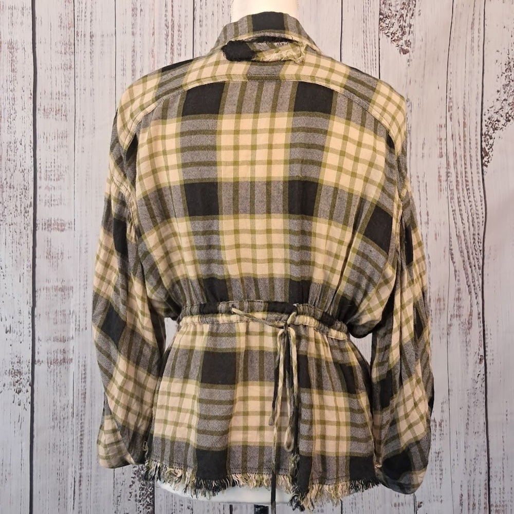 WE THE FREE S Pacific Dawn Drawstring Top Black Plaid Ruched Sleeve Raw Hem Snap - Picture 5 of 9